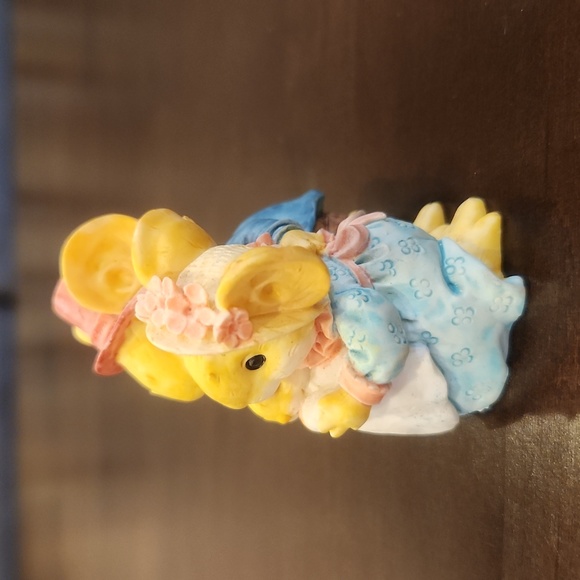 Ganz Little Cheesers Joyful Beginnings Figurine, 1994 - Picture 3 of 5